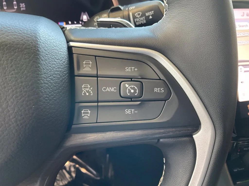 Jeep Grand Cherokee L photo 13