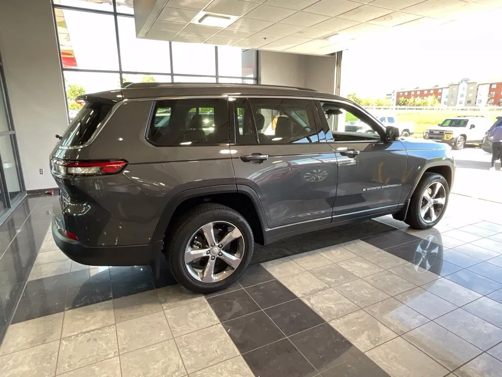 Jeep Grand Cherokee L photo 6