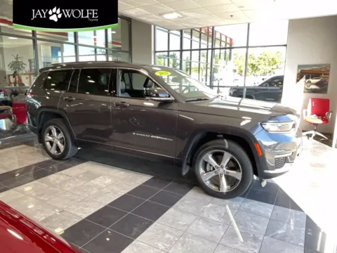 Gray 2022 Jeep Grand Cherokee L Limited for sale in Kansas City, MO