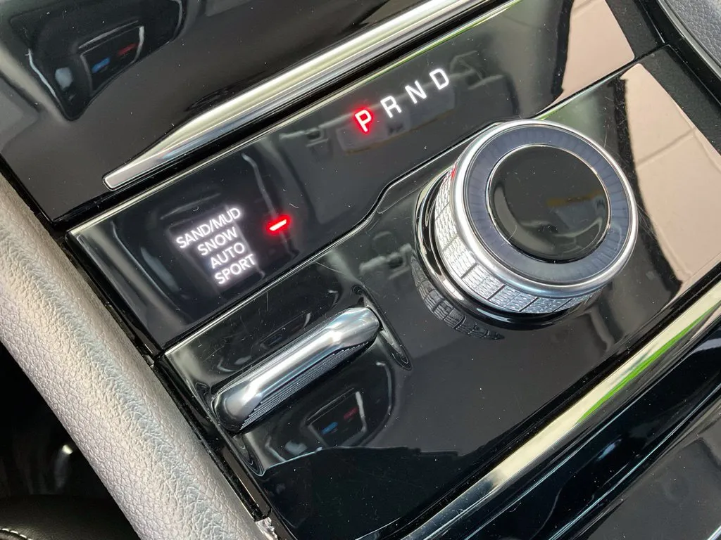 Jeep Grand Cherokee L photo 18