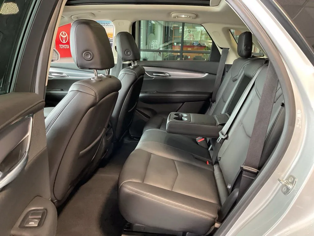 Cadillac XT5 photo 22