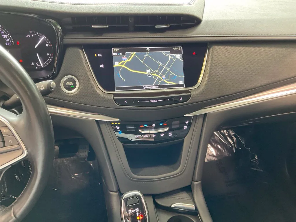 Cadillac XT5 photo 16
