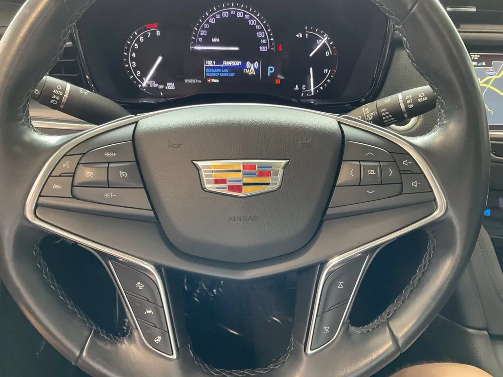 Cadillac XT5 photo 11