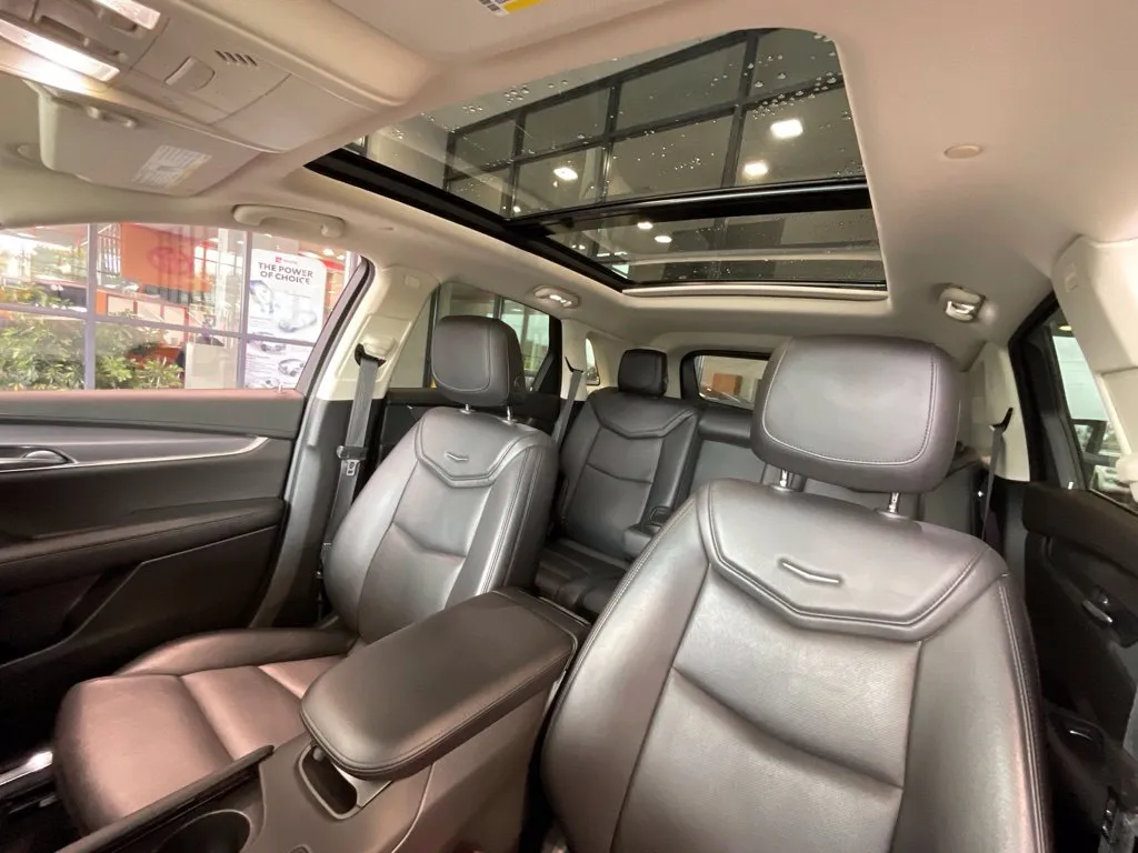 Cadillac XT5 photo 10