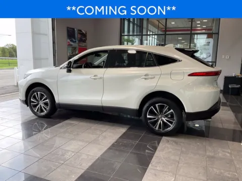 More photos of 2022 Toyota Venza LE at Jay Wolfe Toyota, MO