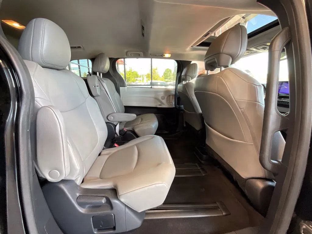 Toyota Sienna photo 20