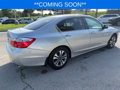 More photos of 2013 Honda Accord LX at Jay Wolfe Toyota, MO