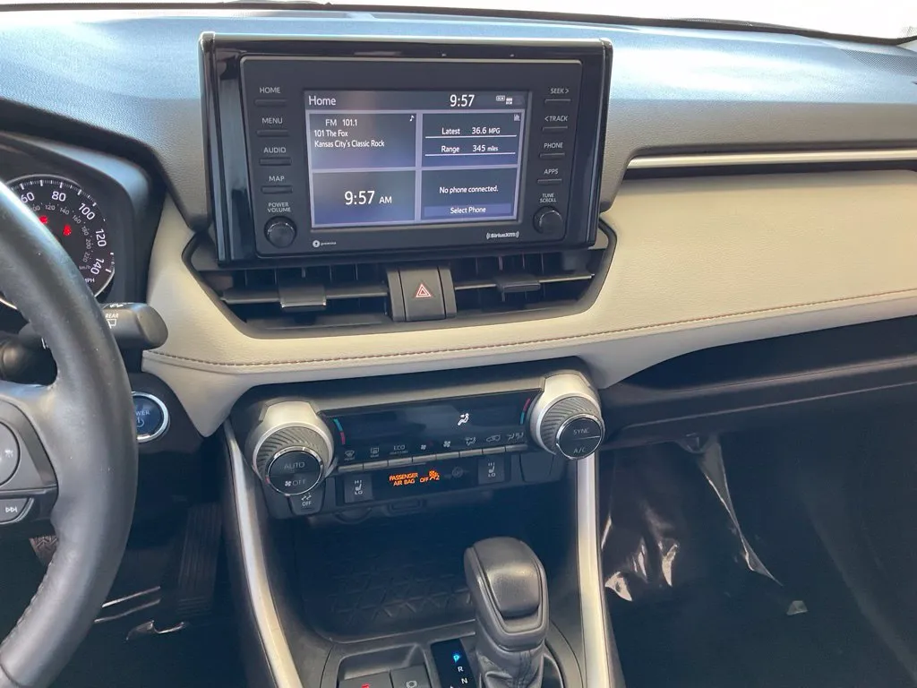 Toyota RAV4 photo 15