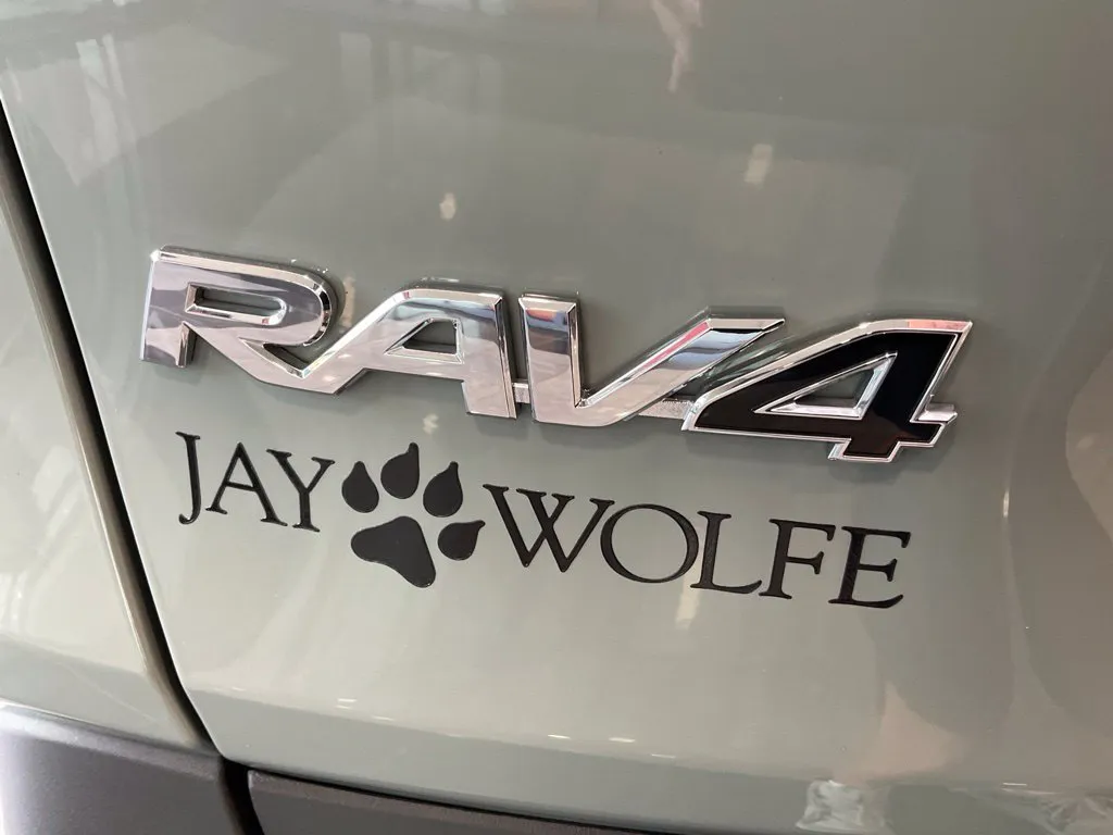 Toyota RAV4 photo 24