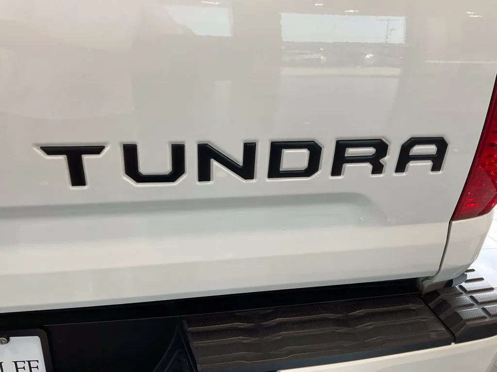 Toyota Tundra photo 23