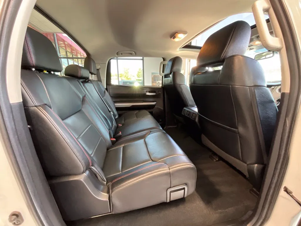 Toyota Tundra photo 21