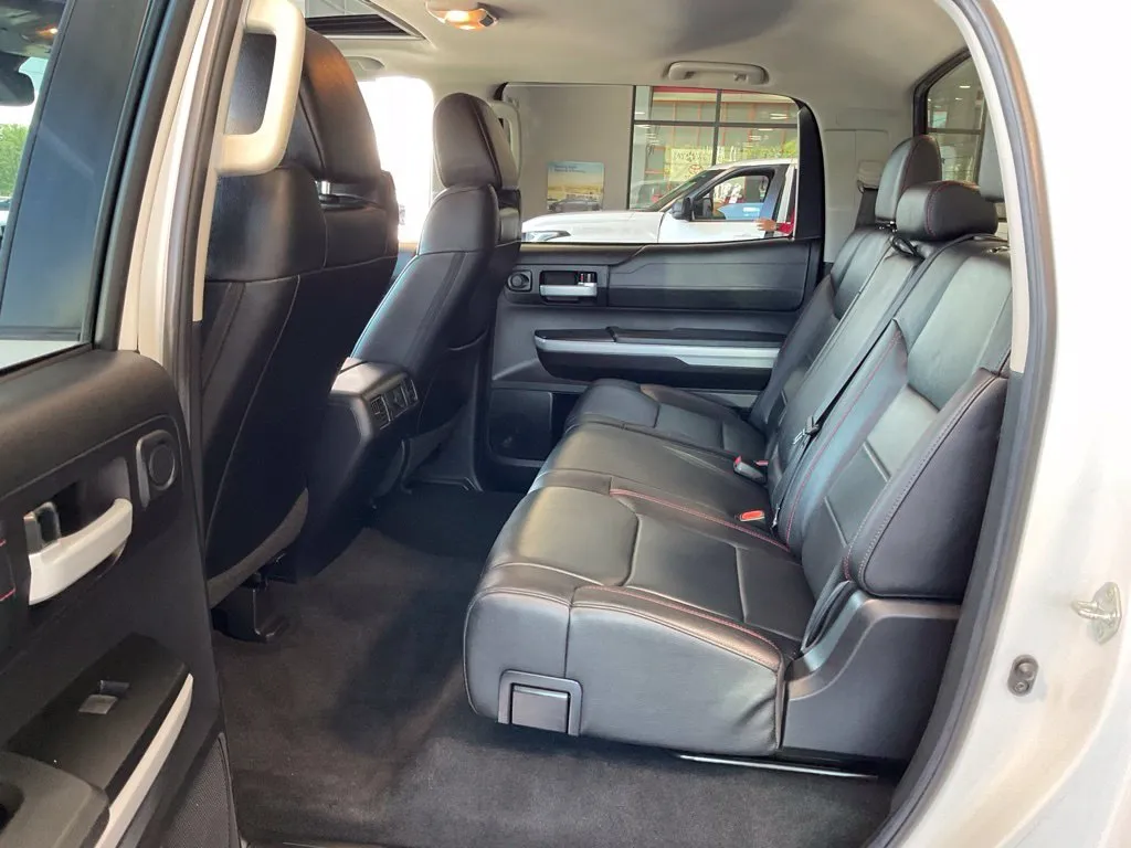 Toyota Tundra photo 22