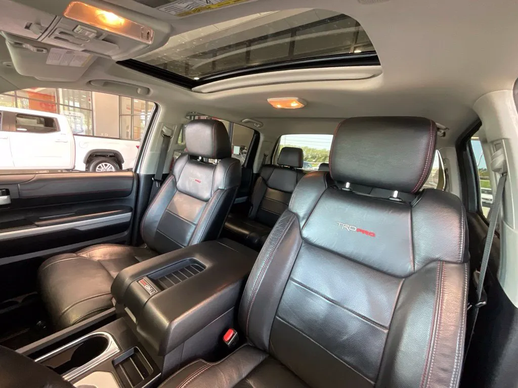 Toyota Tundra photo 10