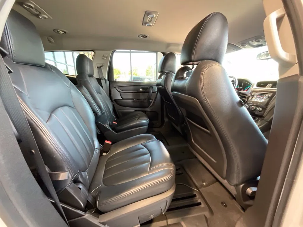 Chevrolet Traverse photo 19