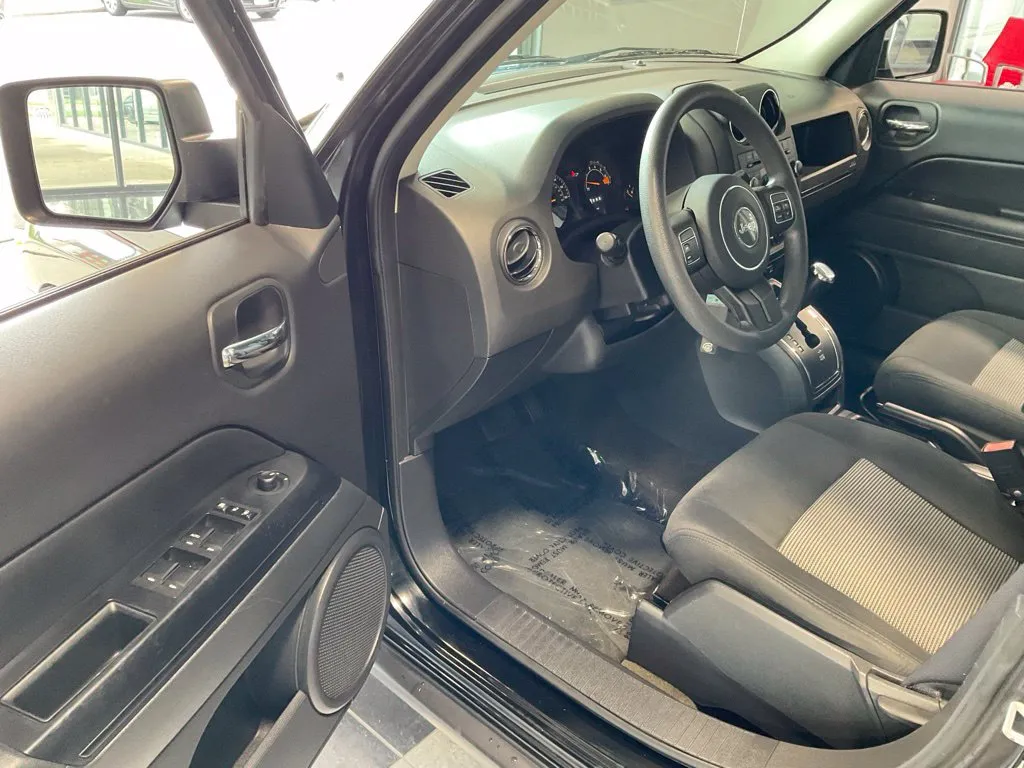 Jeep Patriot photo 9
