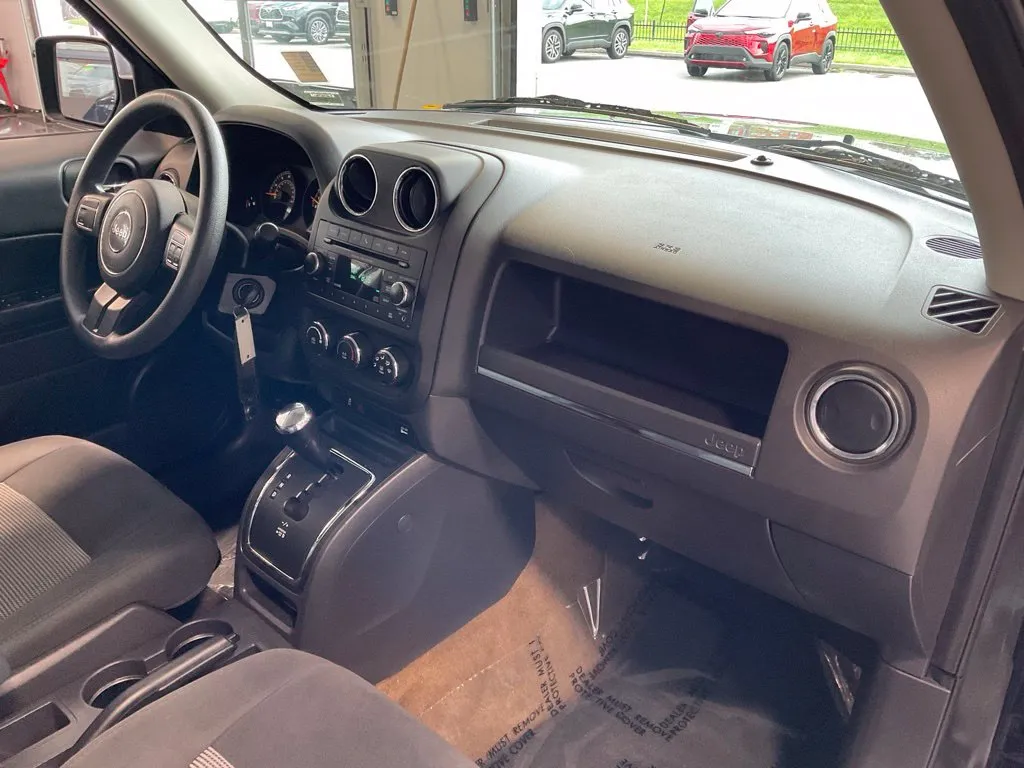 Jeep Patriot photo 16