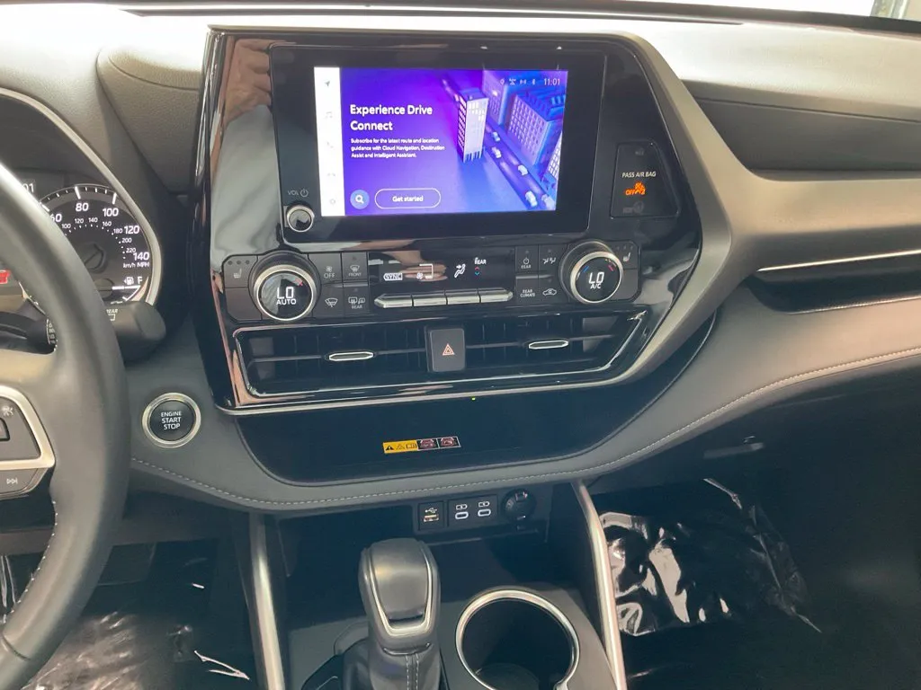 Toyota Highlander photo 15