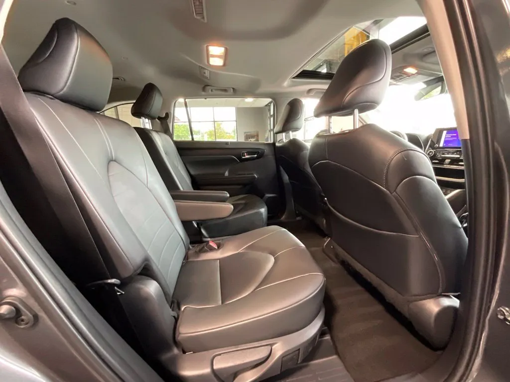 Toyota Highlander photo 20