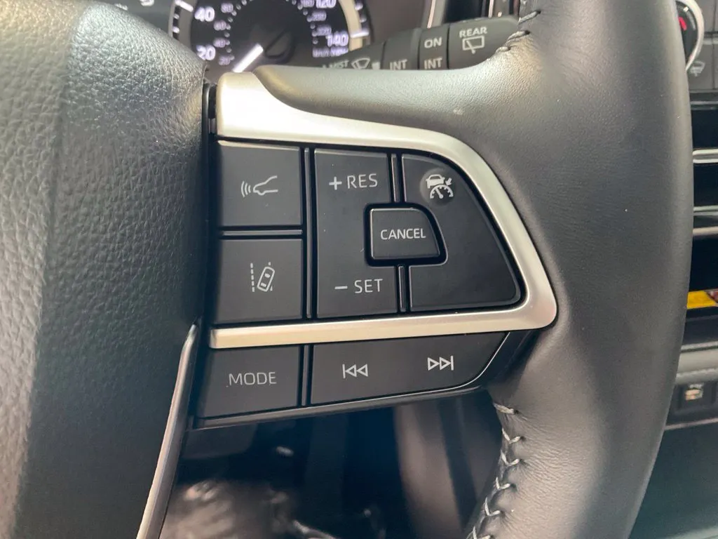 Toyota Highlander photo 13