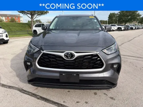 Photos of 2025 Toyota Highlander XLE for sale in Kansas City, MO at Jay Wolfe Toyota