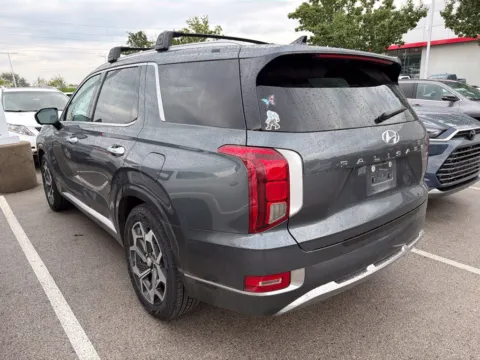 More photos of 2022 Hyundai Palisade Calligraphy at Jay Wolfe Toyota, MO