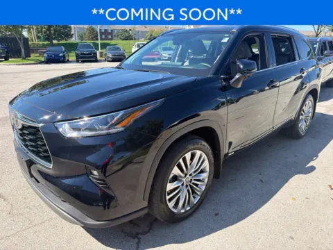 Black 2026 Toyota Highlander Hybrid Platinum for sale in Kansas City, MO