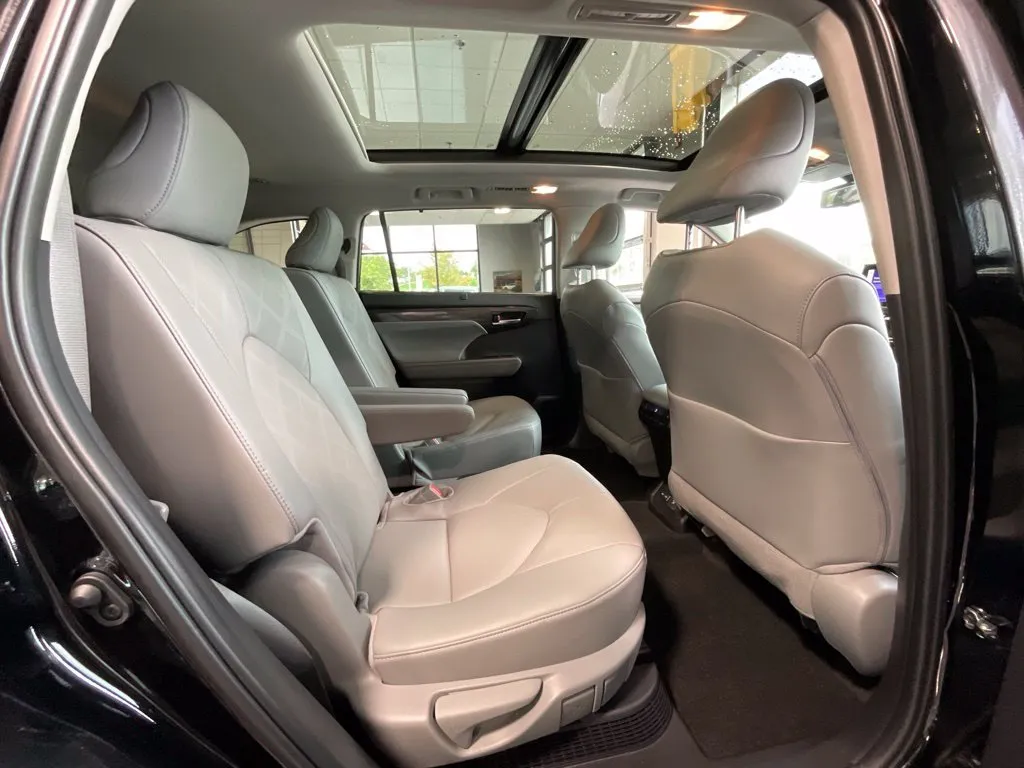 Toyota Highlander photo 20