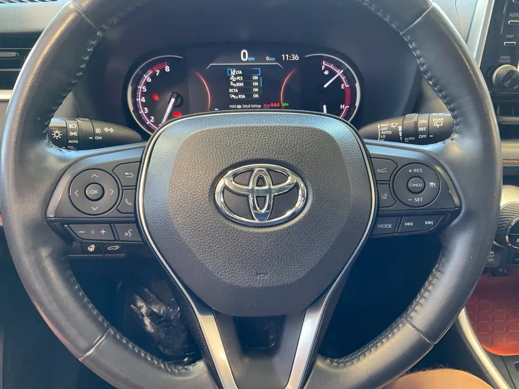 Toyota RAV4 photo 11