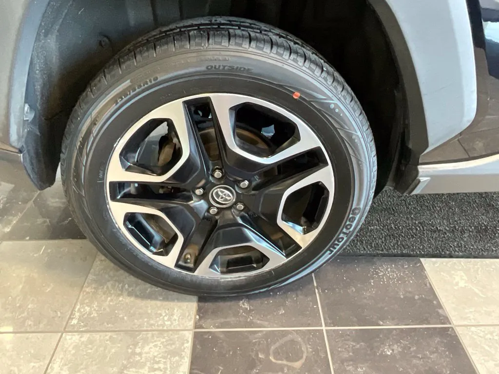 Toyota RAV4 photo 7