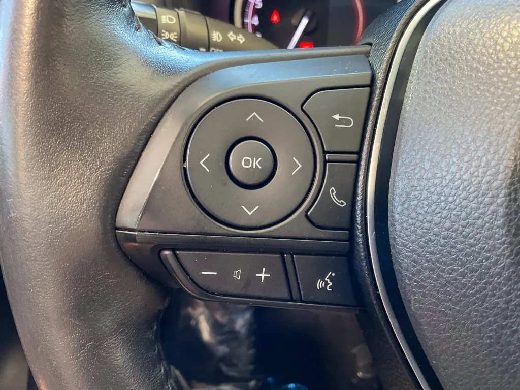 Toyota RAV4 photo 12