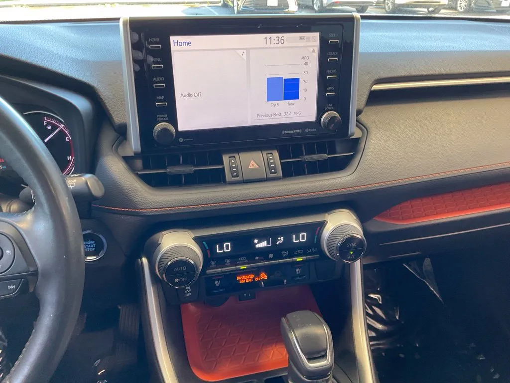 Toyota RAV4 photo 15