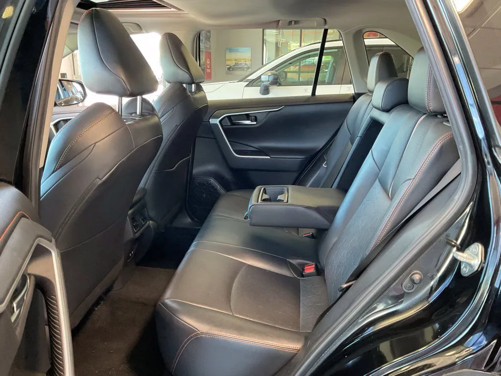 Toyota RAV4 photo 21