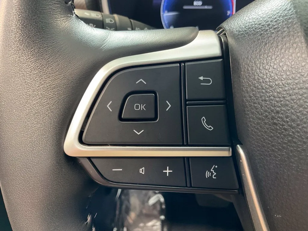 Toyota Highlander photo 12