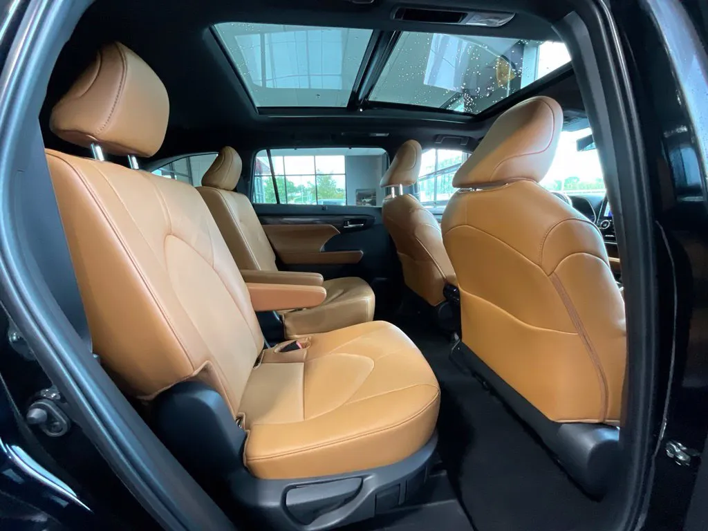 Toyota Highlander photo 20