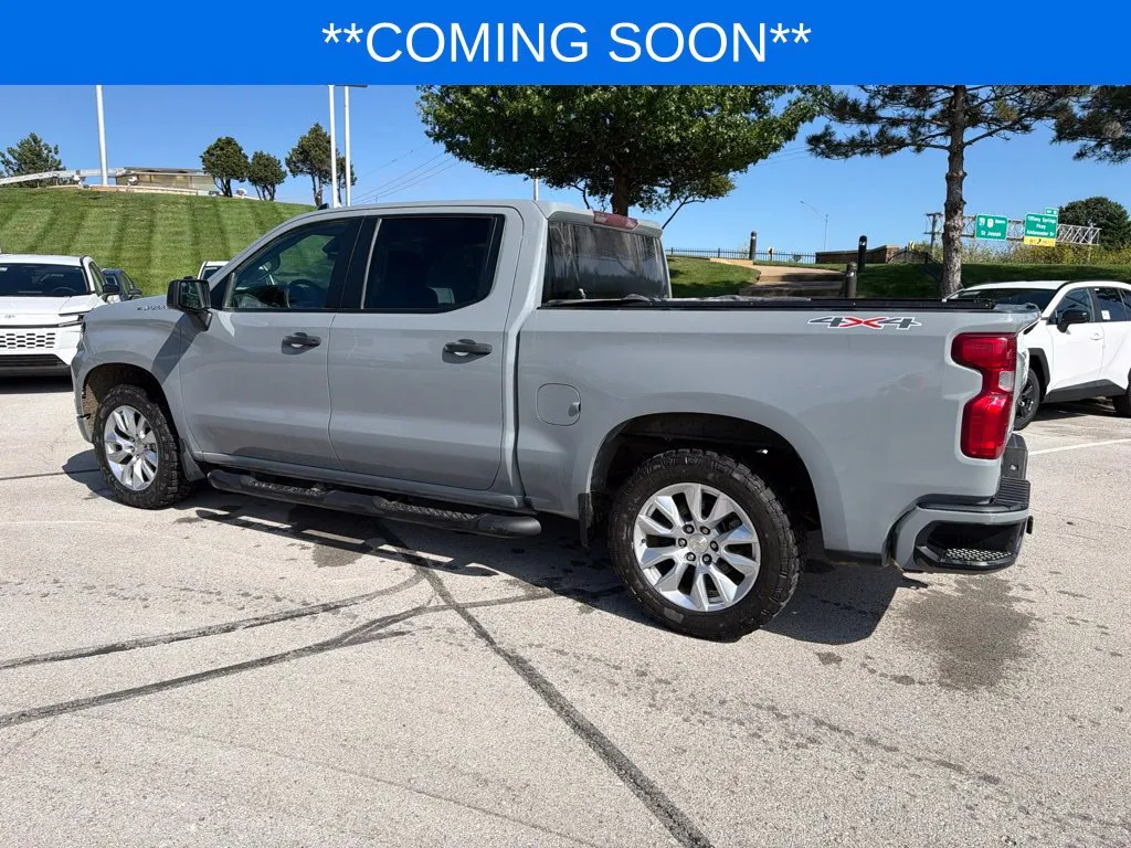 Chevrolet Silverado photo 10