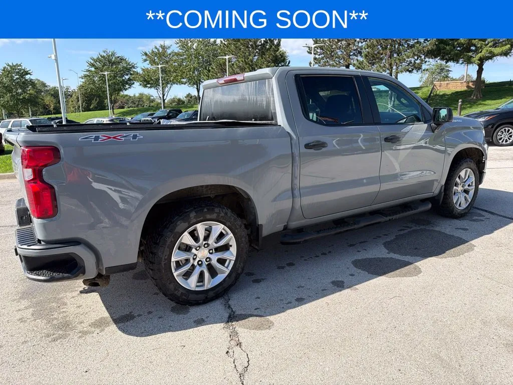 Chevrolet Silverado photo 6