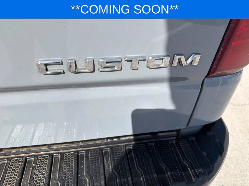 Chevrolet Silverado photo 16