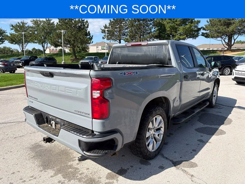 Chevrolet Silverado photo 7