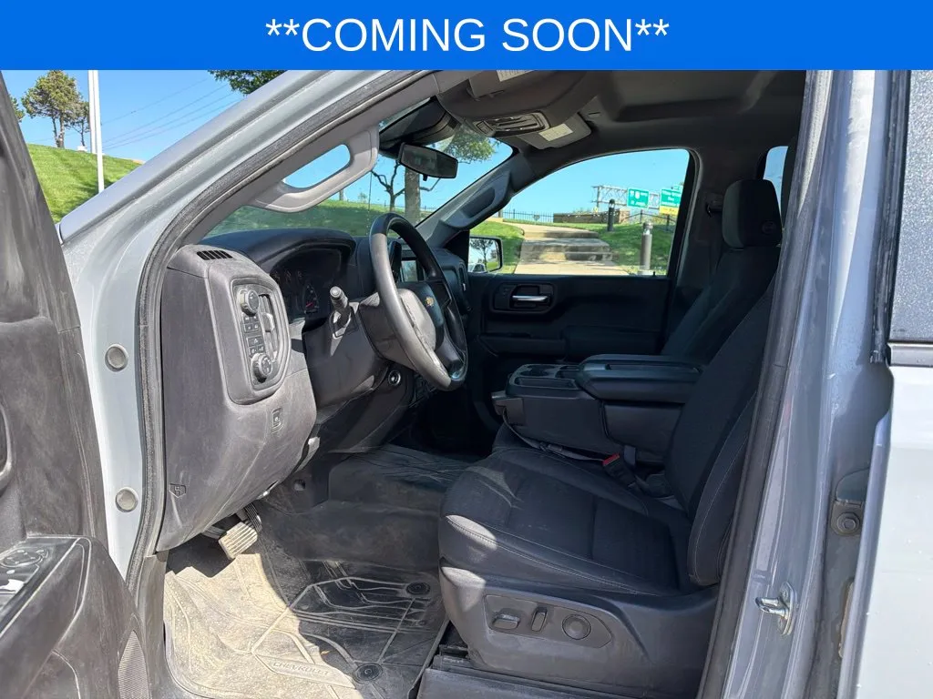Chevrolet Silverado photo 12