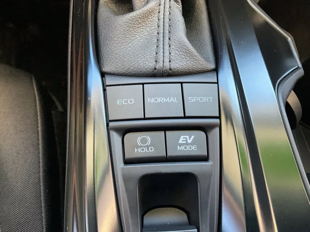 Toyota Camry photo 17