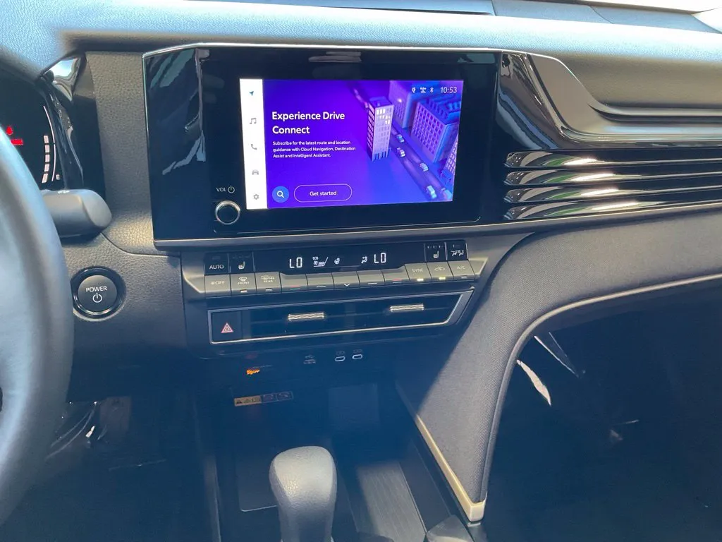 Toyota Camry photo 15