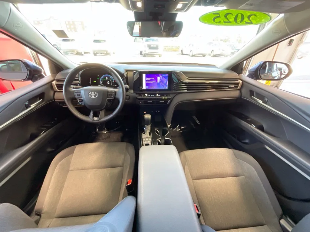 Toyota Camry photo 8