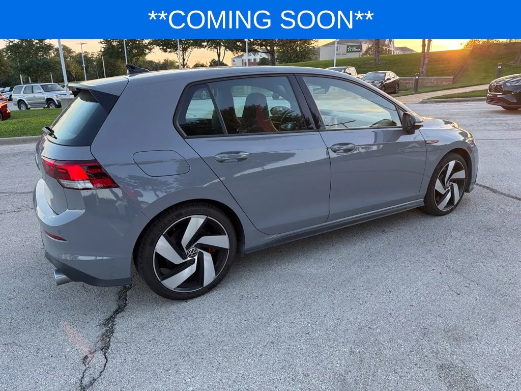 Volkswagen Golf GTI photo 6