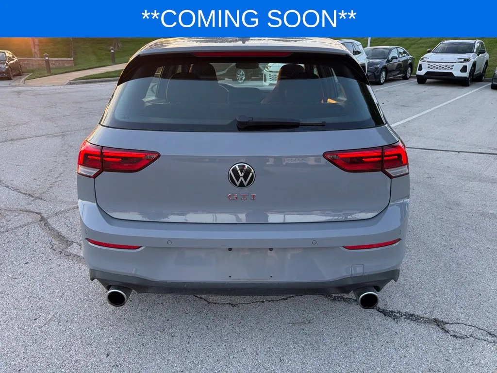 Volkswagen Golf GTI photo 8