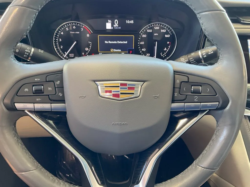 Cadillac XT6 photo 11