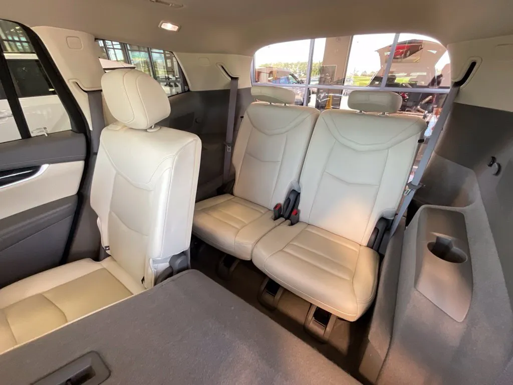 Cadillac XT6 photo 24