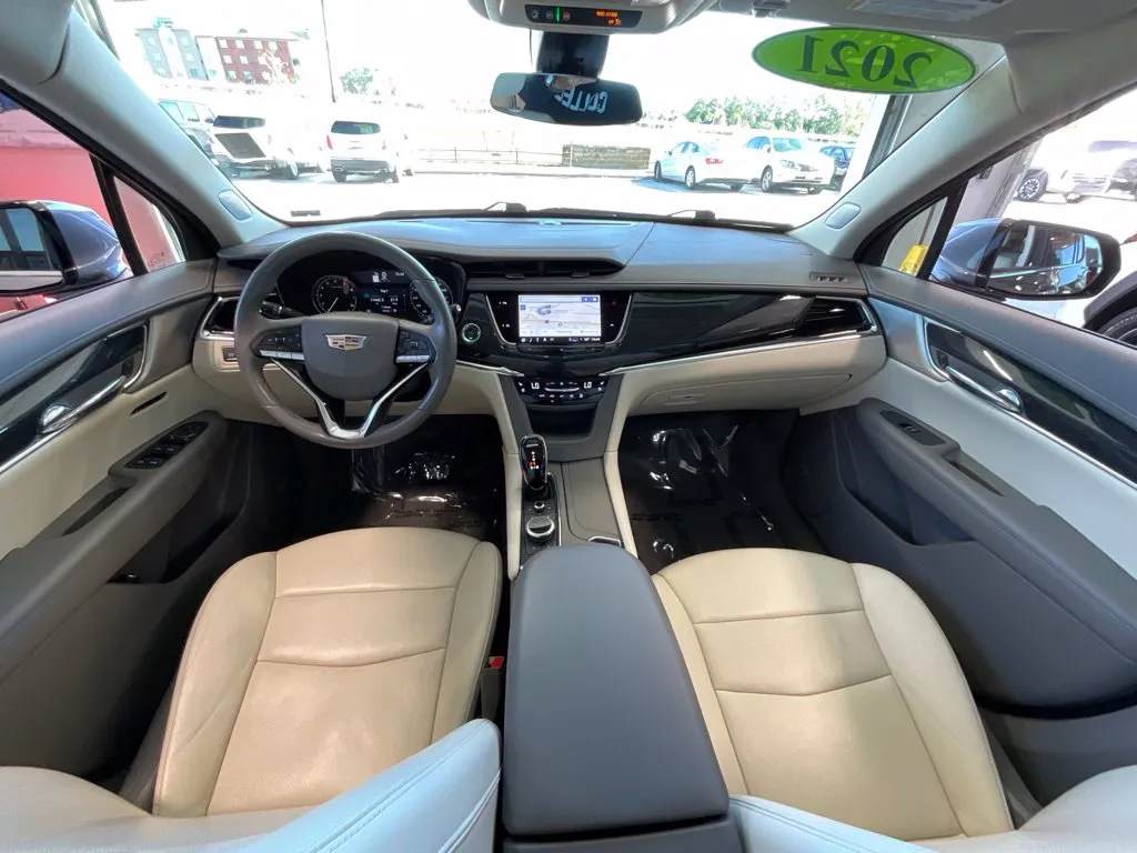 Cadillac XT6 photo 8