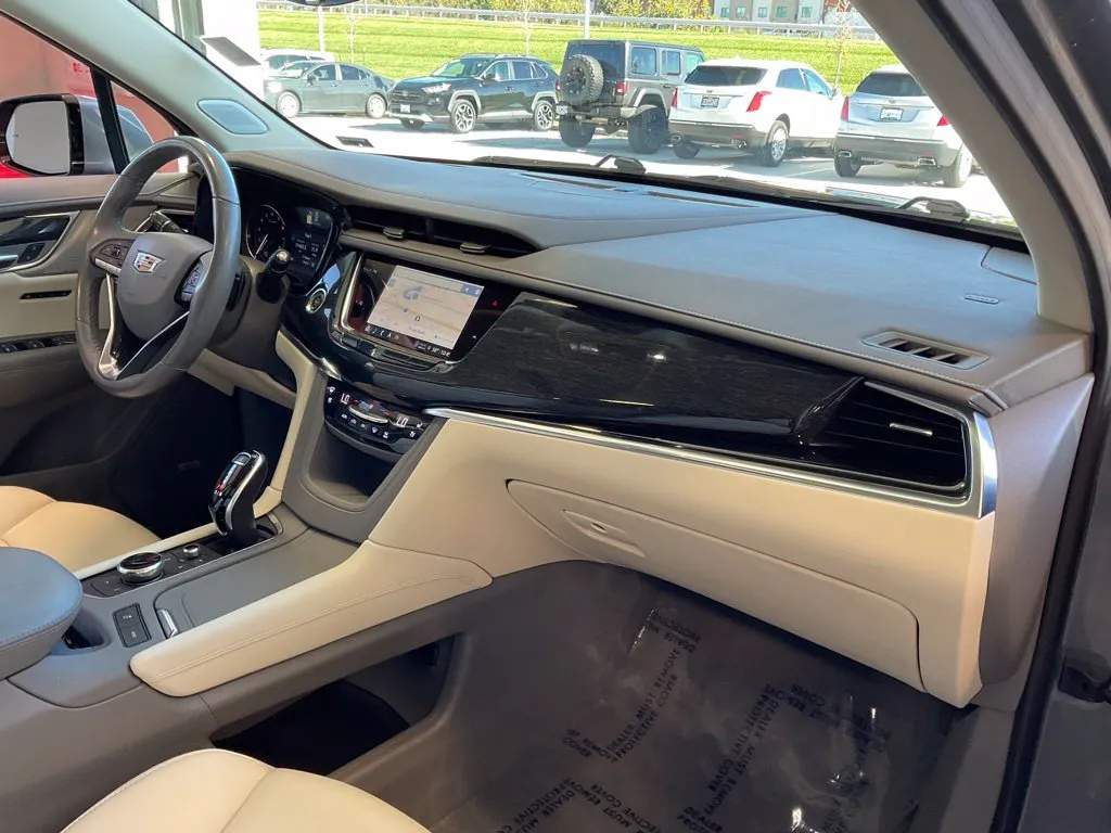 Cadillac XT6 photo 19