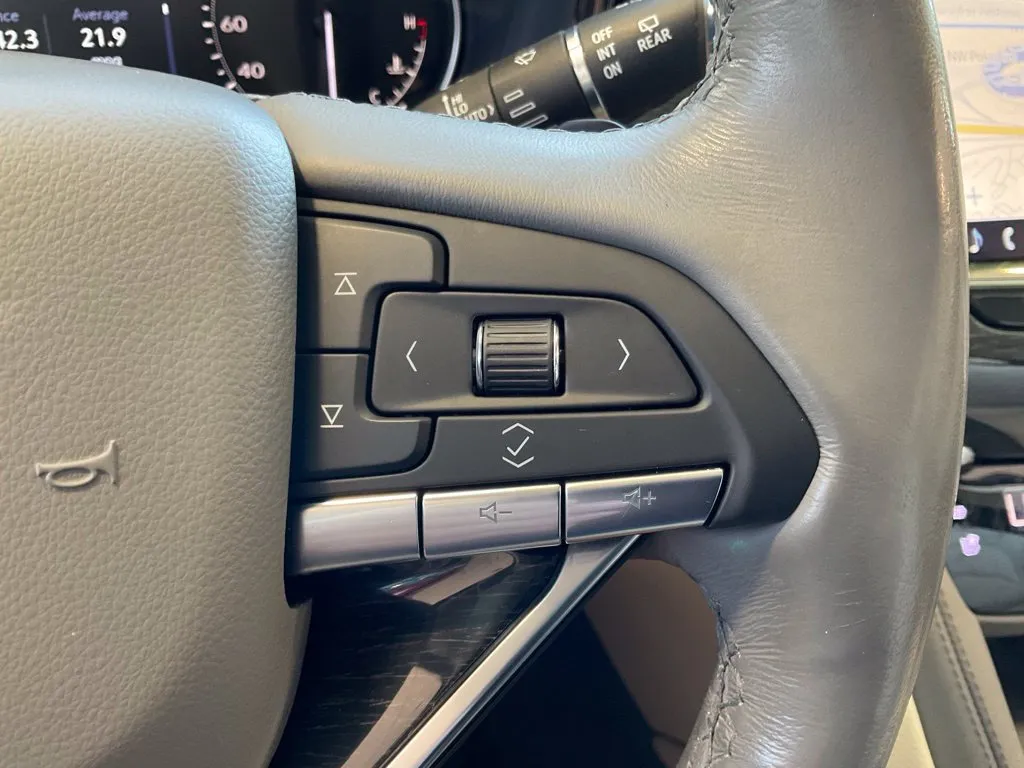 Cadillac XT6 photo 13