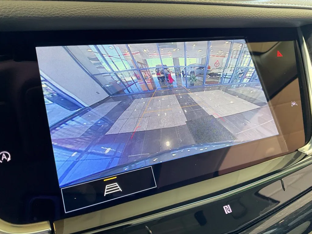 Cadillac XT6 photo 17